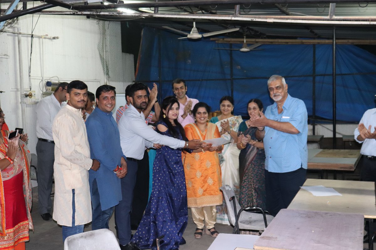 DesignTech_CAD's tweet image. Diwali Celebration at DesignTech Systems 
#DesignTechSys #HappyDiwali2019 #Happy #Diwali
#HappyDiwali
#DesignTech_CAD
