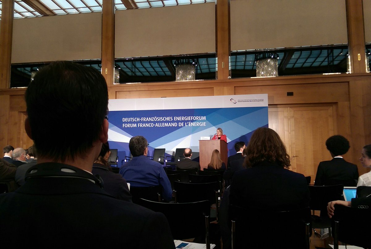 GiovanniGufo's tweet photo. Today @GermanyDiplo for #Franco-#German energy forum - opening by state sec #Leendertse: #Energiewende at heart of bilateral cooperation. Big opportunity to drive #European #GreenDeal #innovation #energytransition

cc @greensofa_betd @GERClimatEnergy @MarkusLeick @PhilippWendel1 https://t.co/BkP0twgUdh