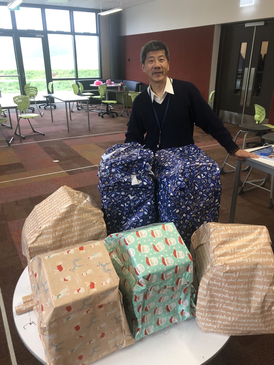 Tradies pathways had a building apprenticeship today at ikea.... putting together Xmas presents for some kids in need this Xmas #awww #kitset4life #lifeskills #pathways <a href="/RototunaSHS/">RototunaSeniorHS</a>