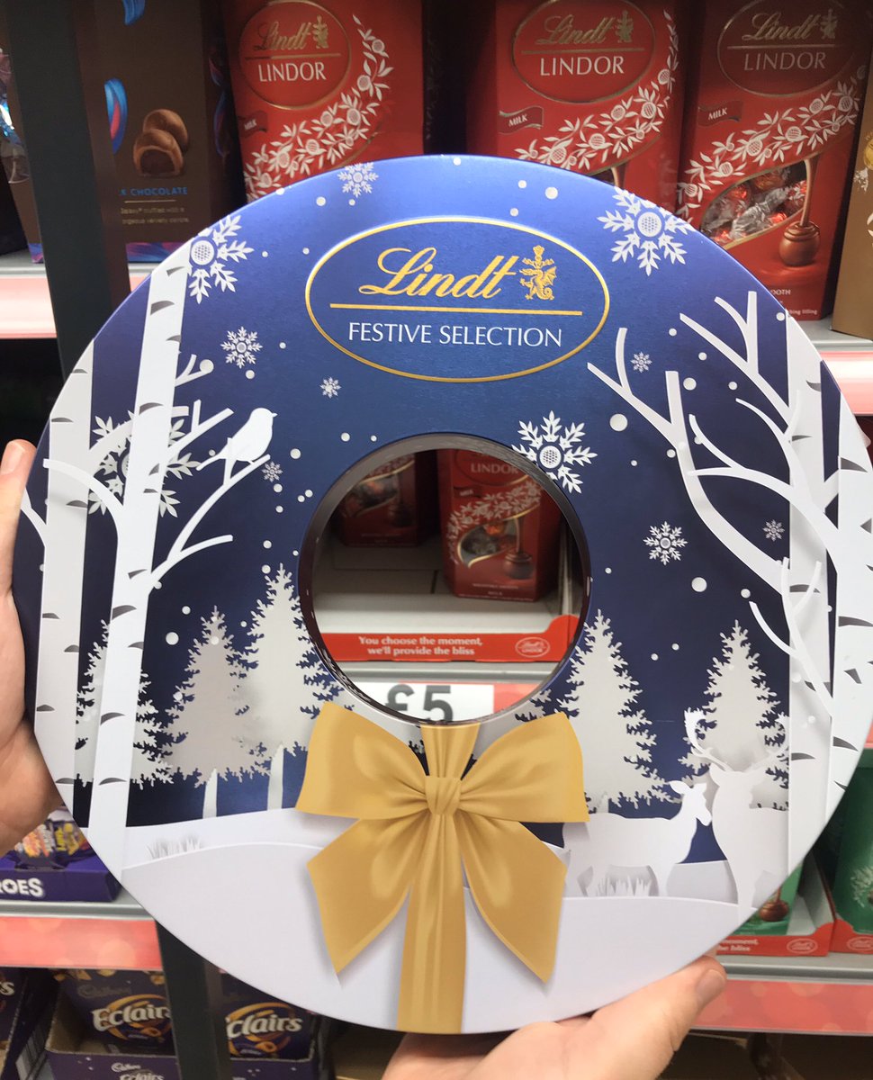 Well This Is New On Twitter Lindt Festive Selection Wreath