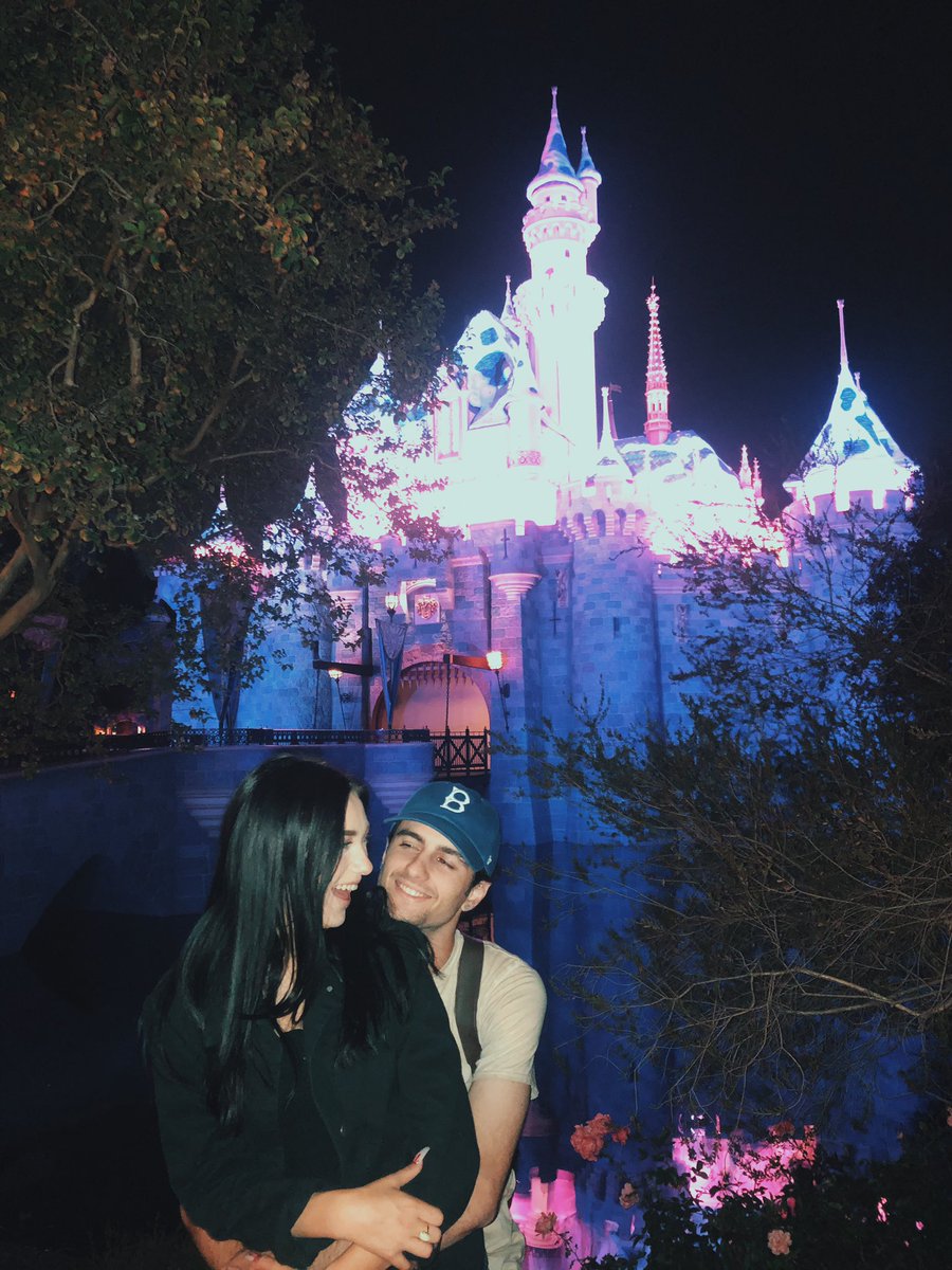skylargarcia61's tweet photo. I want to post these everywhere I love them 😍 https://t.co/RGWn6gAfKT