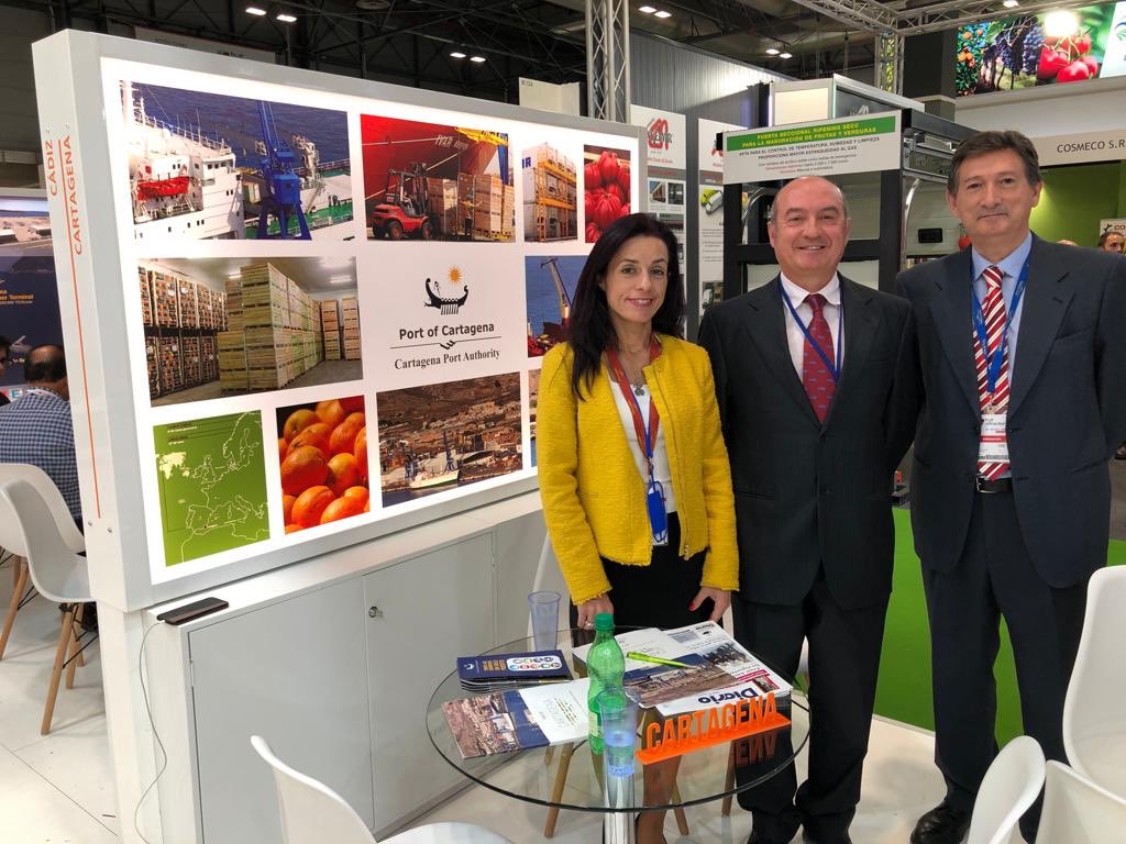 HortenSanchez's tweet photo. El #PuertodeCartagena participa un año más en #FruitAttraction19 para ofrecer sus servicios e instalaciones al sector hortofrutícola @PuertodeCtg https://t.co/N1TqxXIcG7