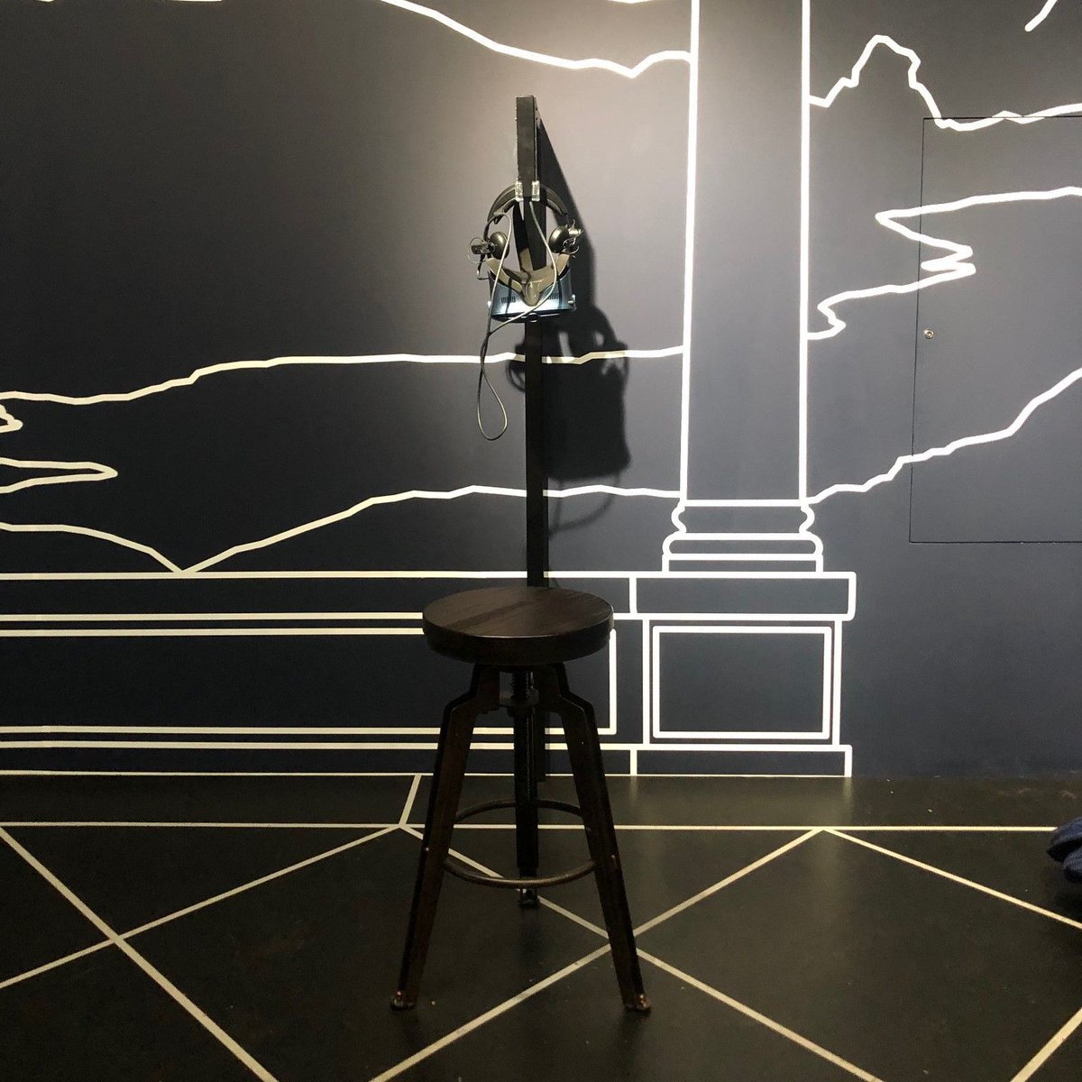 emissiveVR's tweet image. And...It&apos;s ON!
Today is THE day, #Beyondtheglass VR experience is opened to the public @MuseeduLouvre until February 2020.
Don&apos;t miss your spot! (/!\ Bookings are mandatory! /!\)

#HTCViveArts #fullimpactexperience #culturalcontent #VR #VRexperience #makingvirtualreal #MonaLisa