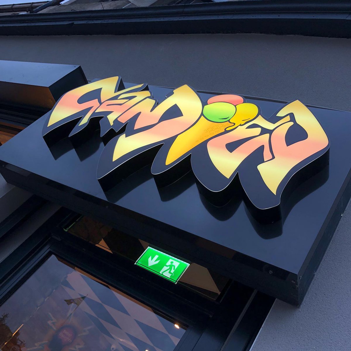 strathcarron1's tweet photo. The new @CandiedParlour #Denny opens today at 12noon and every single penny taken in sales will be donated evenly to #StrathcarronHospice and Ashlee's Neuroblastoma Appeal. Thank you #TeamCandied and good luck! https://t.co/NuYb9ziVf9