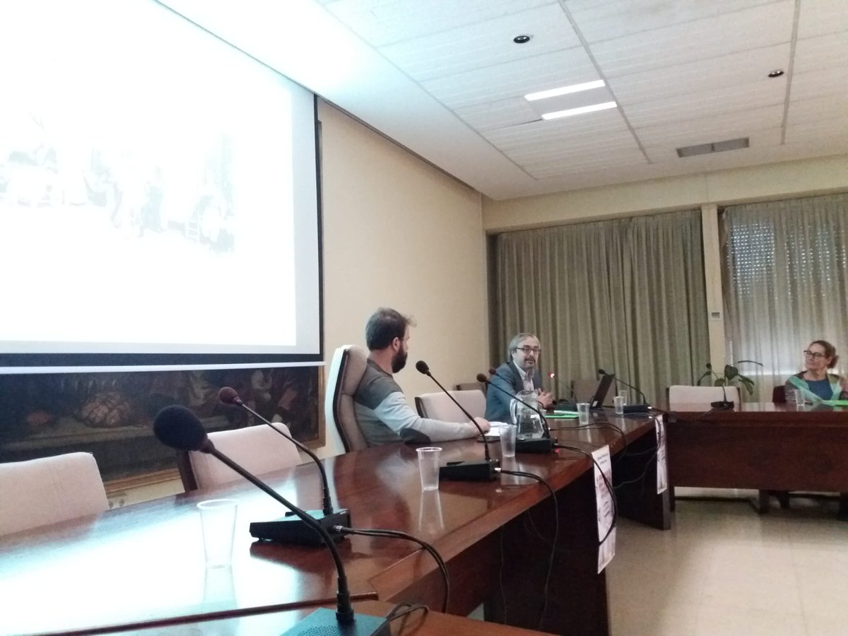 ArchaeoCOTES's tweet photo. Da comienzo el último día del seminario #AlOtroLadoDelFilo #ArchaeoCOTES #seminario #arqueologia https://t.co/tKERwe6yM5