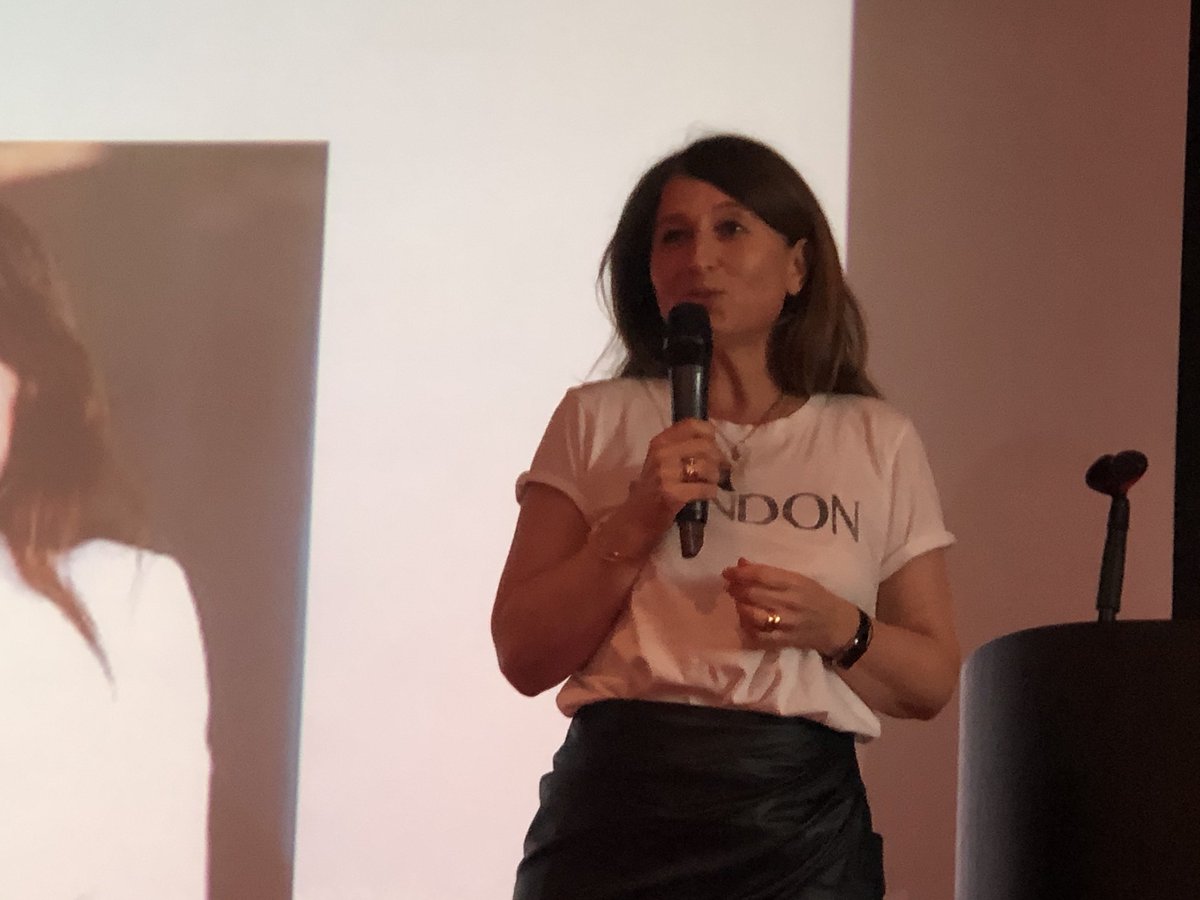Oracle France tweet media