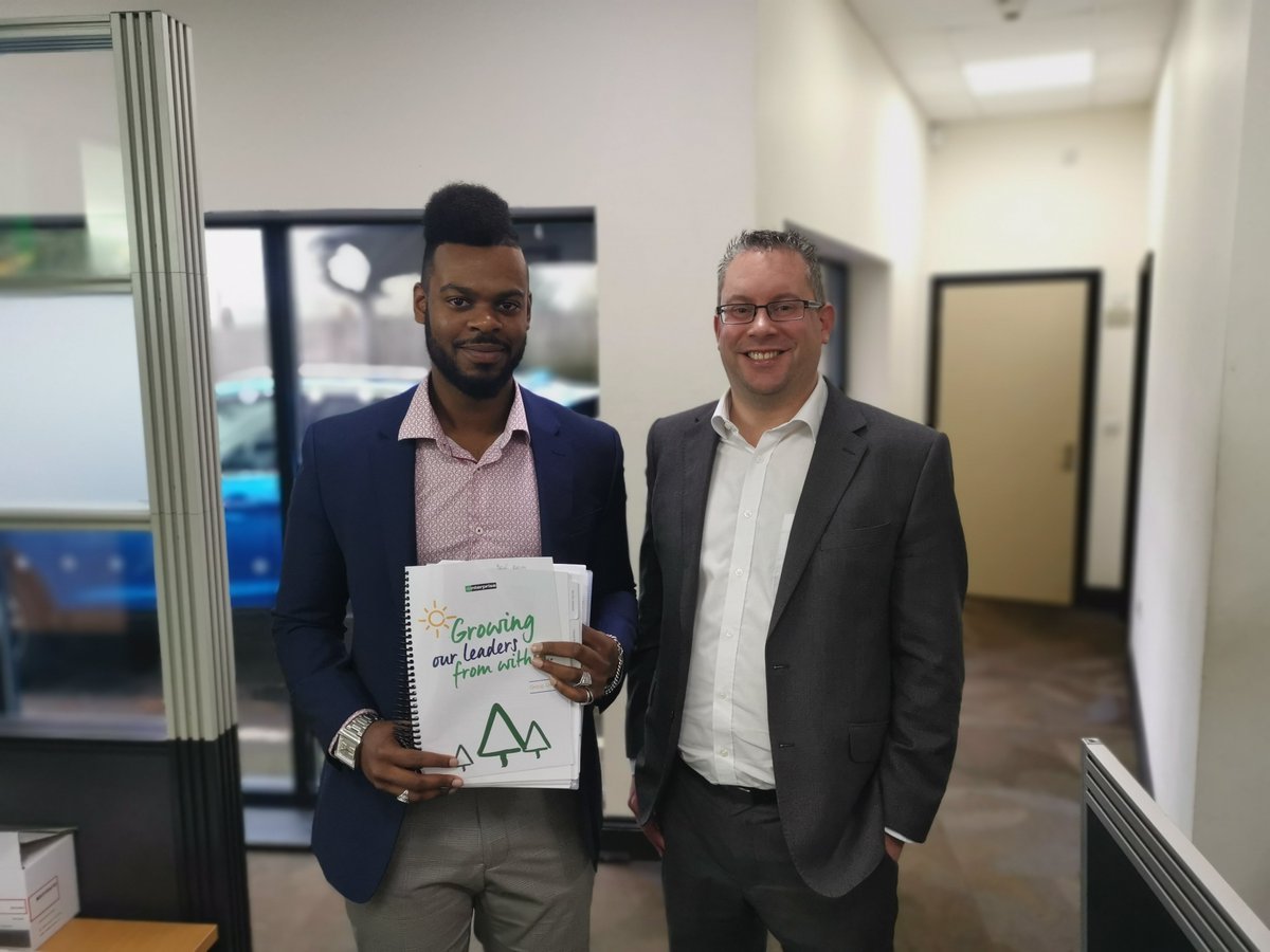 YusuKarim's tweet photo. Impactful vist in the branch from risk manager, helping me to complete 'risky buisness' #Thursday #oneweek #U4E6 https://t.co/WPet1WLCxp
