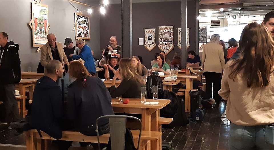 CovArtspace's tweet photo. Join us @TwistBarrelAle on 29th Oct 6-8pm for Network With Us in Collaboration with @CovBiennial
See what's in store for the evening and book your FREE place here β¬οΈ
https://t.co/Tz4dtQNyR6
#CoventryArtists
#ArtistNetworking https://t.co/TOkhVsGqRz