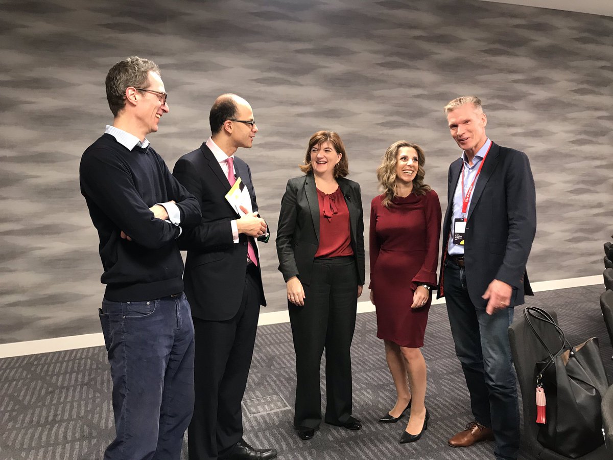 SKellyCEO's tweet image. Good conversations ahead of mike’ing up @NickyMorgan01 @nicolamen @AllisterHeath @harrydq #techintel19 #Trust #AI #TechserveHumanity @TelB2BEvents @Robin_Pag