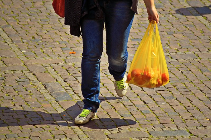 How the UK’s 5p plastic bag levy has changed consumer shopping habits <a href="/Caf/">Charities Aid Foundation (CAF)</a> 

retail-insight-network.com/news/uk-5p-pla…