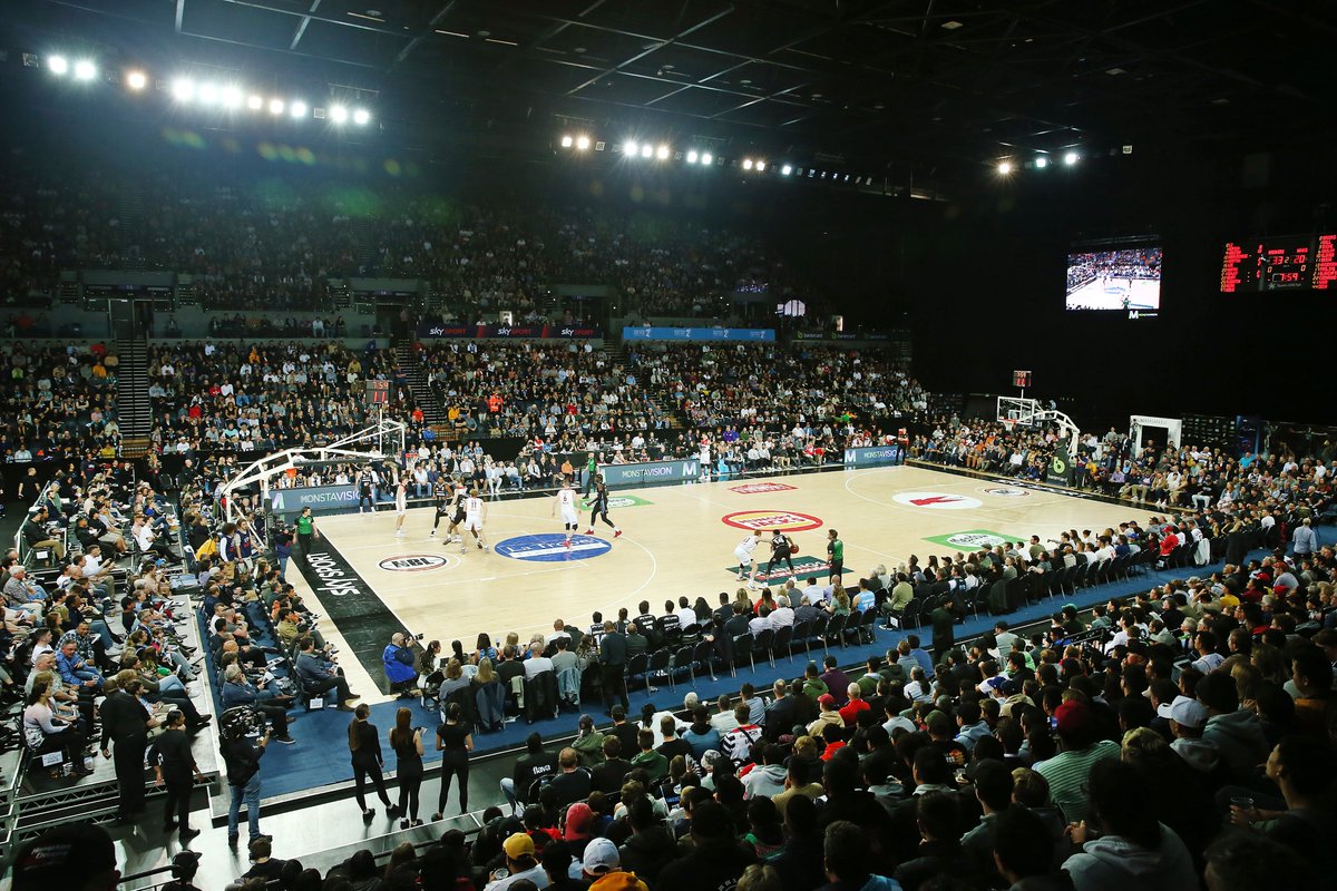 NBL's tweet photo. 8⃣,3⃣3⃣8⃣ 👏

The BIGGEST @NBL crowd in 🇳🇿 since 2⃣0⃣1⃣3⃣

And on a school night.

#NotBhed #ILLatNZB #NBL20 https://t.co/2y9B6g1K2T