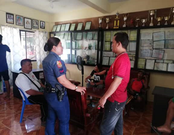 sanfernandocps's tweet photo. In line with the PNP PATROL Plan 2030, at about 10:00 AM, of October 24, 2019, personnel of this station under the supervision of PLTCOL PAUL YÑIGO GAMIDO, Chief of Police conducted dialogue and distribution of flyers regarding RA 8353,RA 9262 and anti-illegal drugs at Maimpis. https://t.co/RLdToFemhk