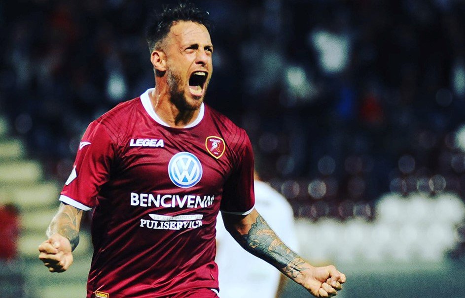 #SerieC in schedina: doppietta per Germán #Denis alla prima da titolare con la #Reggina.
Gli amaranto volano in testa alla classifica del girone C.