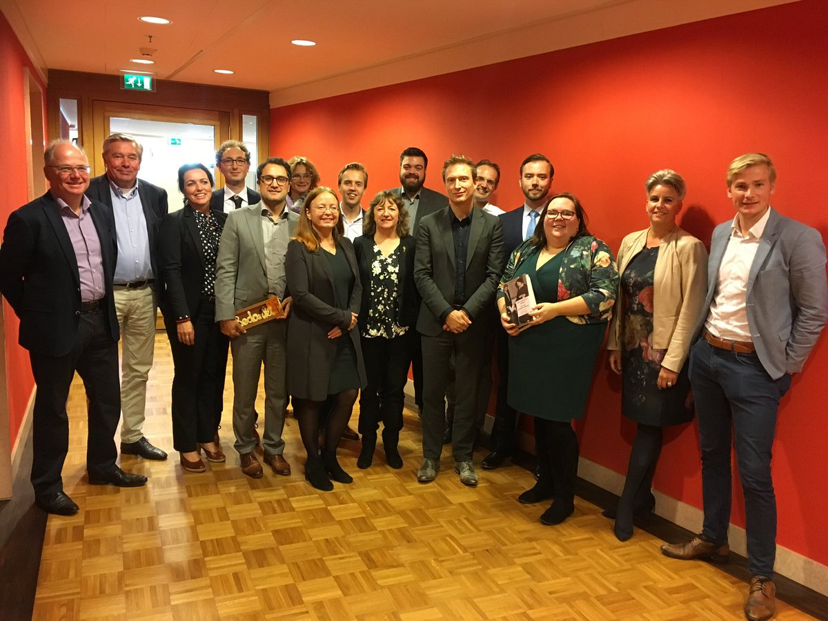 Interessant en waardevol gesprek gehad met de organisatie van de #BurgertopLimburg over het proces, de opbrengsten en de geleerde lessen. Belangrijk om met elkaar te leren hoe het betrekken van burgers bij het beleid steeds beter kan. Meer info? Zie burgertoplimburg2018.nl