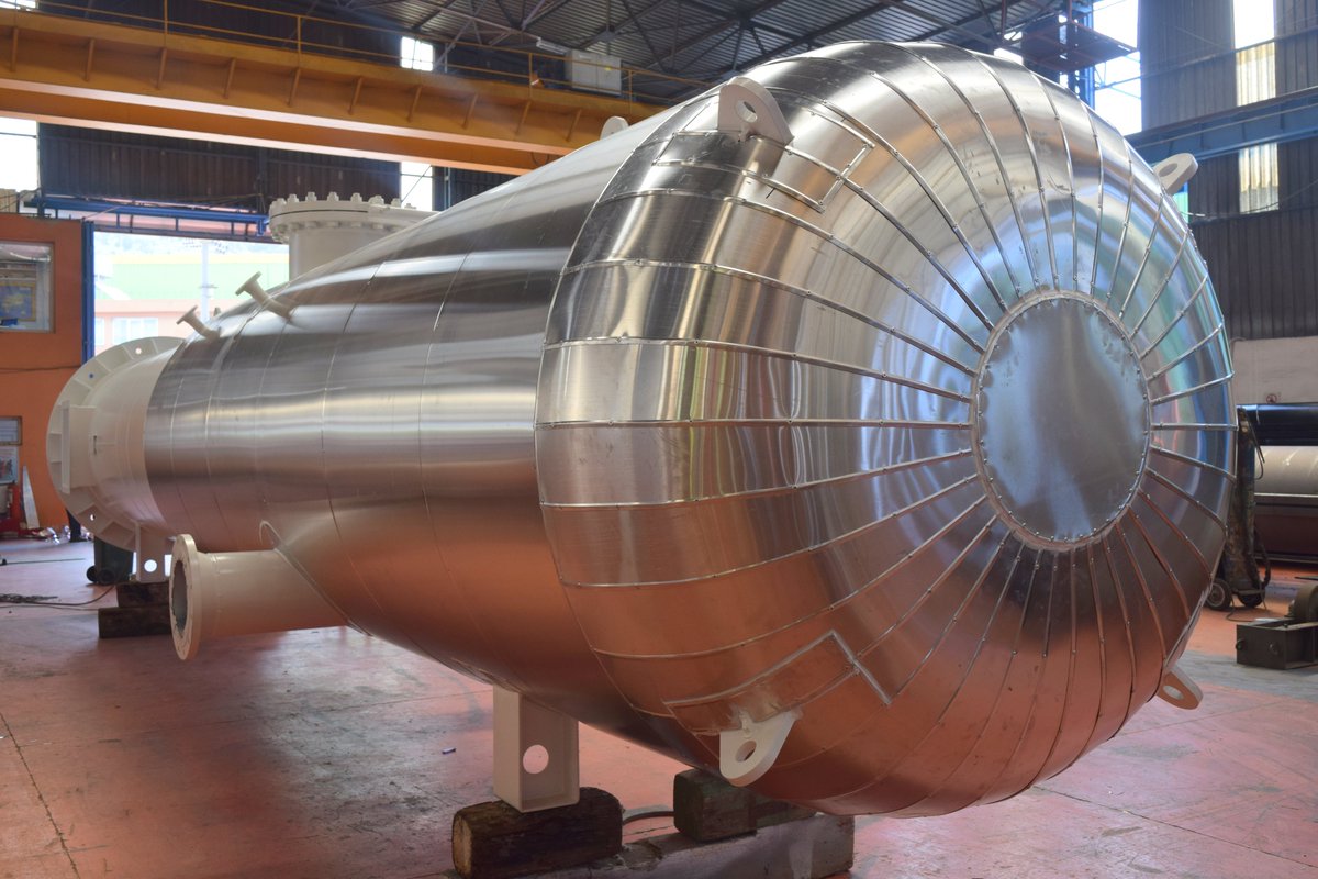 LPG_TANK's tweet photo. Jeotermal seperatör imalatımızdan...
#GeothermalSeparator #LPGTANKS #lpg #pressurevessel #AKCELİKBORU https://t.co/HY3kH5MA5i