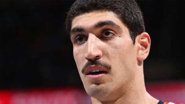 Enes Kanter senin ben o sıfatını.. Habeş maymunu seni