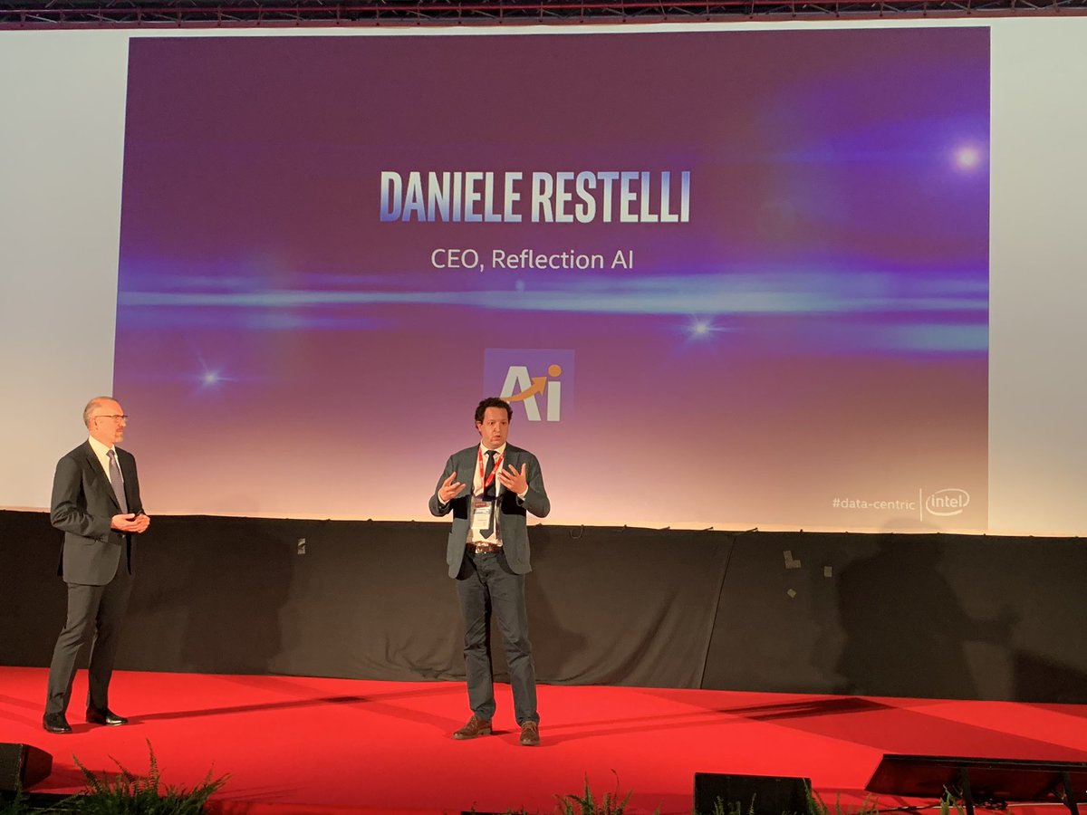 <a href="/danielerestelli/">Daniele Restelli</a>, CEO di #ReflectionAI, ci racconta come l’#AI può essere utilizzata per creare campagne di marketing integrate basate su una #profilazione in tempo reale dei consumatori direttamente in punto vendita, grazie a #IntelNUC e #OpenVino durante <a href="/smaunotes/">SMAU</a>