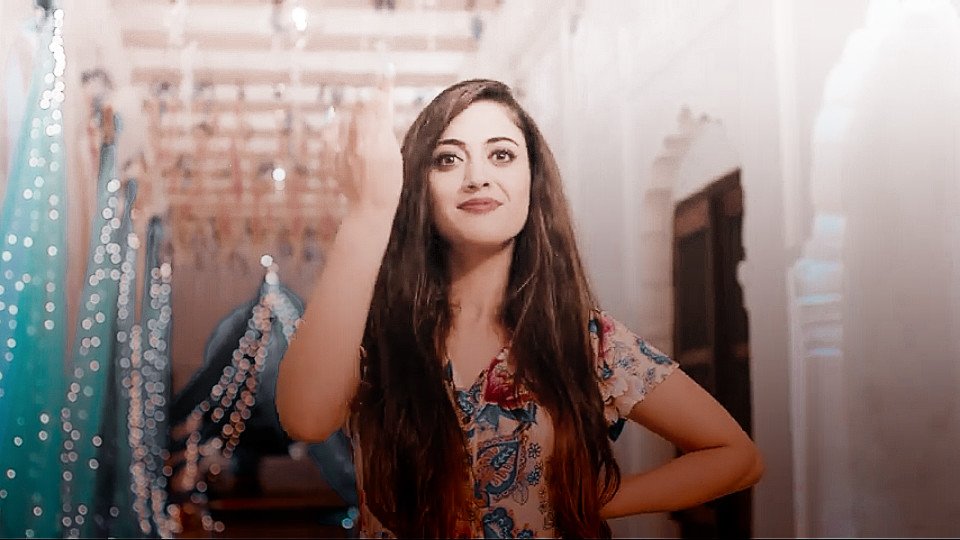 __alhadin__'s tweet photo. Cute si meri doll ho🤗😘
#YehJaduHaiJinnKa #Aman #Roshni #RoshAn #vikramsinghchauhan 
#aditisharma https://t.co/xEKVkt51fq
