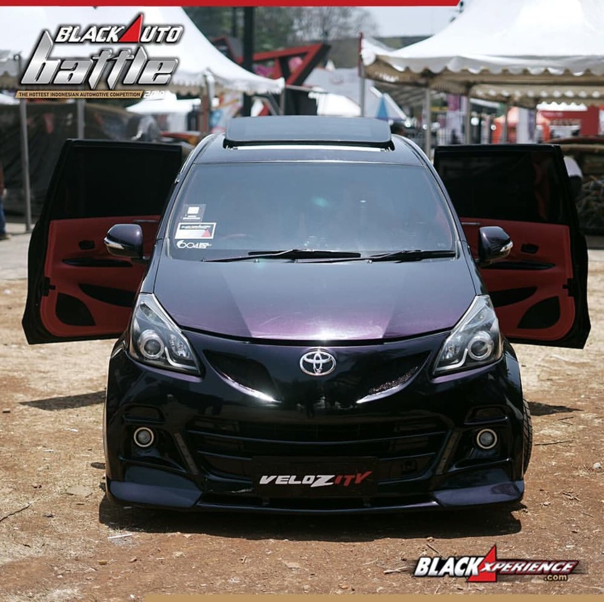 SiuRudy's tweet photo. Toyota Veloz Chameleon.                           Mobil Sejuta Umat Yang Bisa seperti ini.                                                                @Velozcommunity @ToyotaID @blackxperience @mbtechmania @bambang_bangun @toyotaastra https://t.co/Pd9E03m9fP
