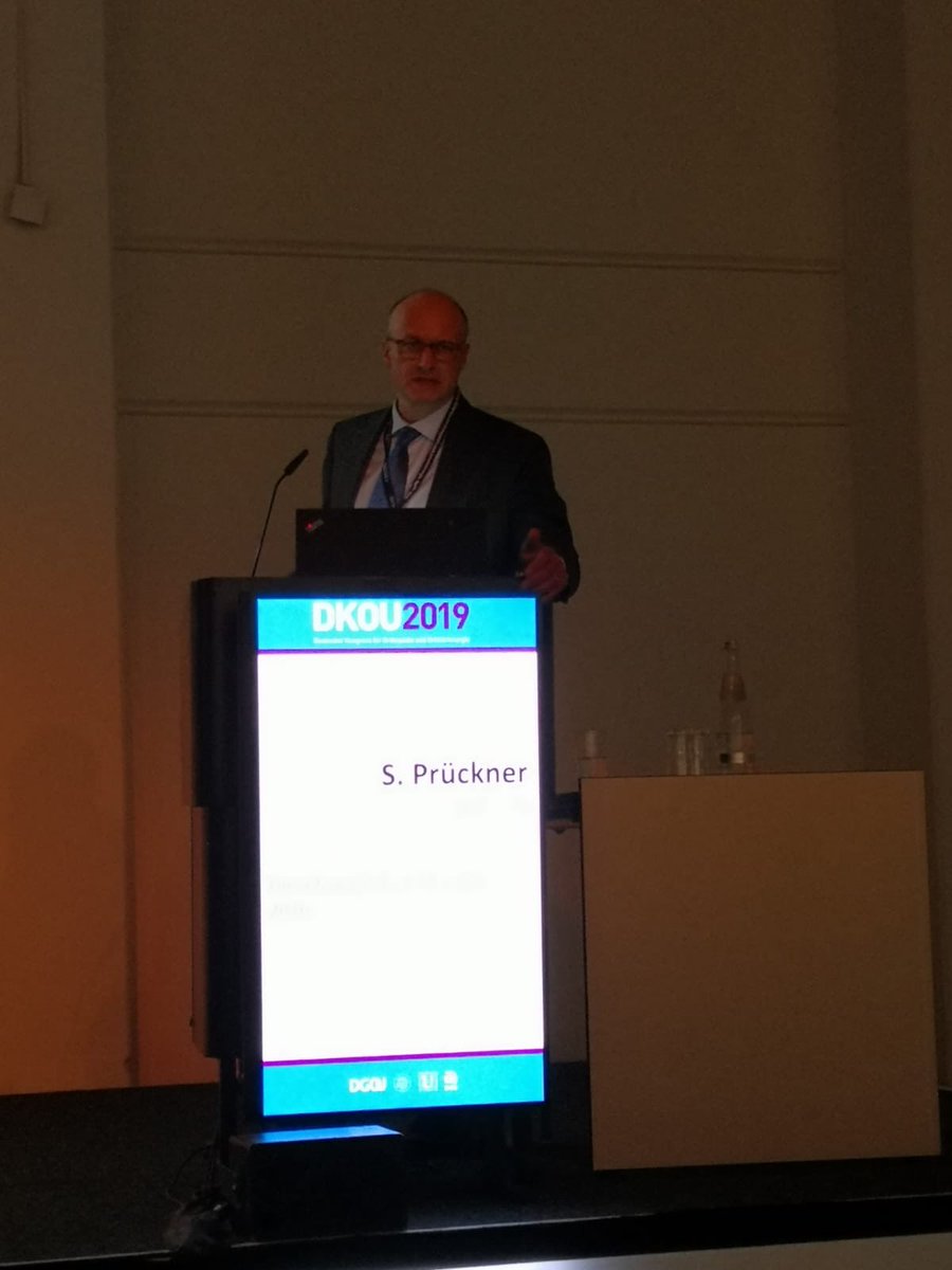 gliwitzky's tweet photo. Spannende Sessions zum Thema #notfallmedizin und #rettungsdienst auf dem @DKOU_Berlin @bda @dgai @PrucknerStephan @het201 @gliwitzky @MegaMedGbr @news_papers_eu @_dasFOAM https://t.co/SthSqZ9isp