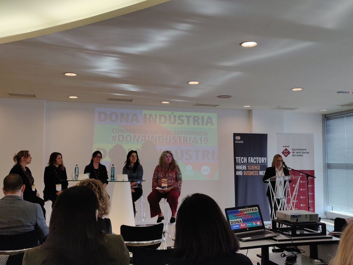 Comienza la mesa redonda  moderada por <a href="/MartaPrincep/">Marta Príncep</a> con nuestra CEO en <a href="/onyriq/">ONYRIQ</a>, <a href="/AinhoaTolentino/">Ainhoa Tolentino</a>, <a href="/flucas_zymvol/">Maria F lucas</a>  CEO en <a href="/zymvol/">Zymvol Biomodeling</a>, Talía Bonmati, CEO en @DinbeatPRO, Estela Pacheco, CEO en <a href="/SonicatSystems/">Sonicat Systems</a>.
#DonaIndustria19