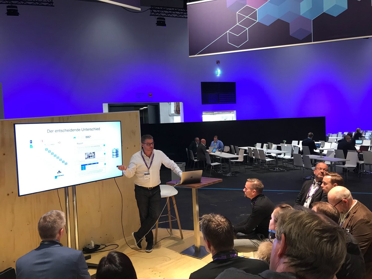 smashdocs's tweet image. Our CEO Christian Marchsreiter is presenting SMASHDOCs at the #Microsoft #BusinessSummit in Frankfurt. @Microsoft