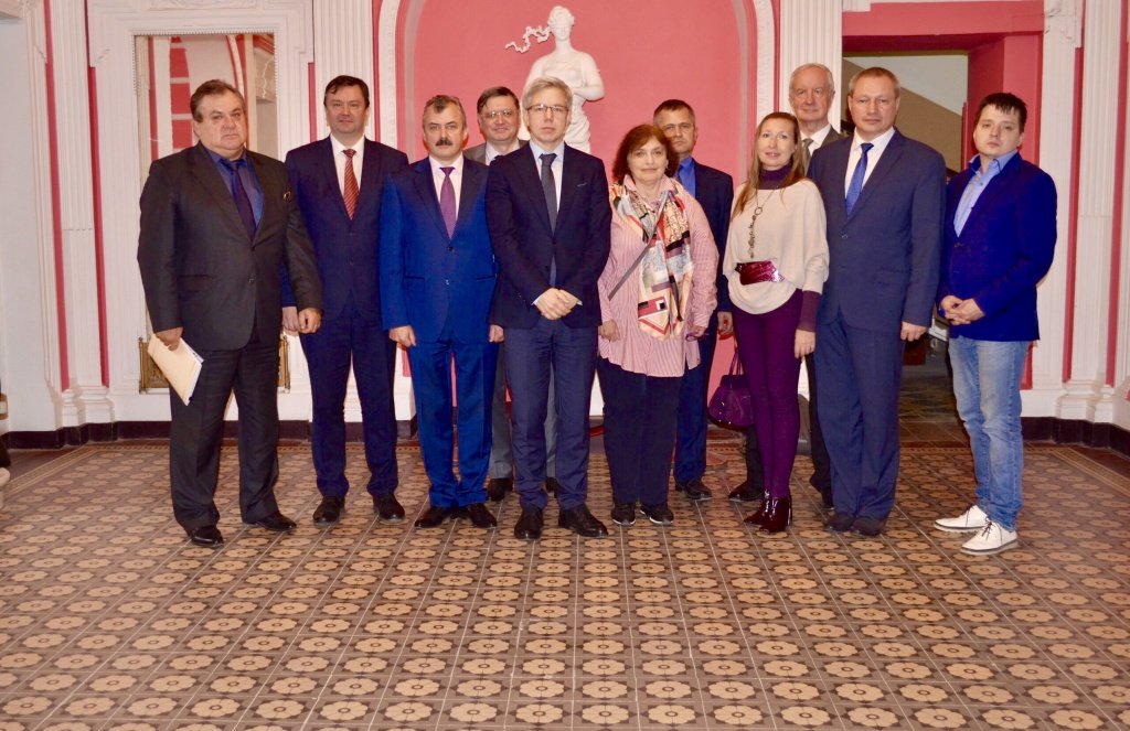 igpran's tweet image. В Институте государства и права РАН под председательством директора Института государства и права РАН, члена-корреспондента РАН Савенкова А.Н. состоялось заседание Центра правовых оборонных исследований Института