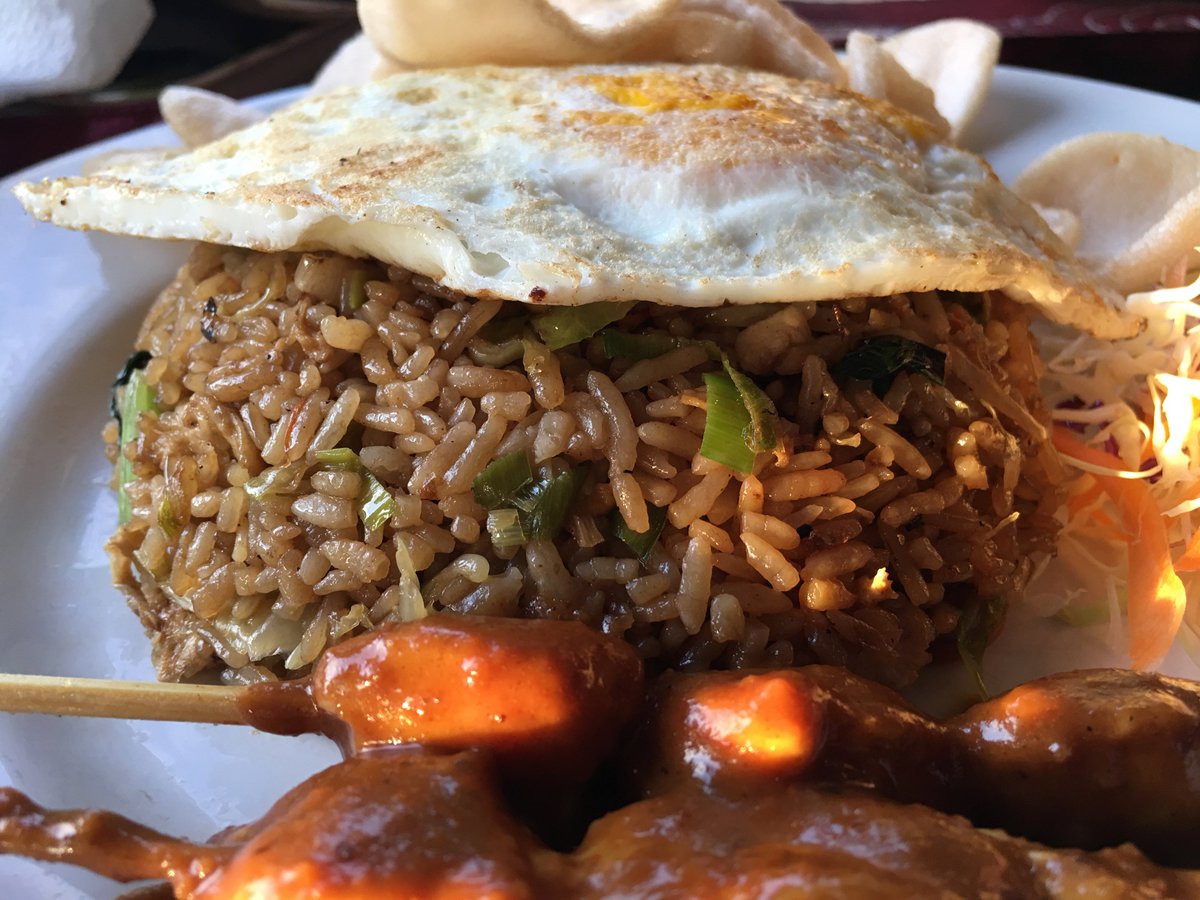 NomadicBrits's tweet photo. The Very Disappointing Sheppy's in Legian
https://t.co/ukekIkGscJ
#travel #lookatourworld #travelbloging #travelbloggers #CheapEat #GetWhatYouPayFor #ShitFood https://t.co/JA7BEUR9Ql