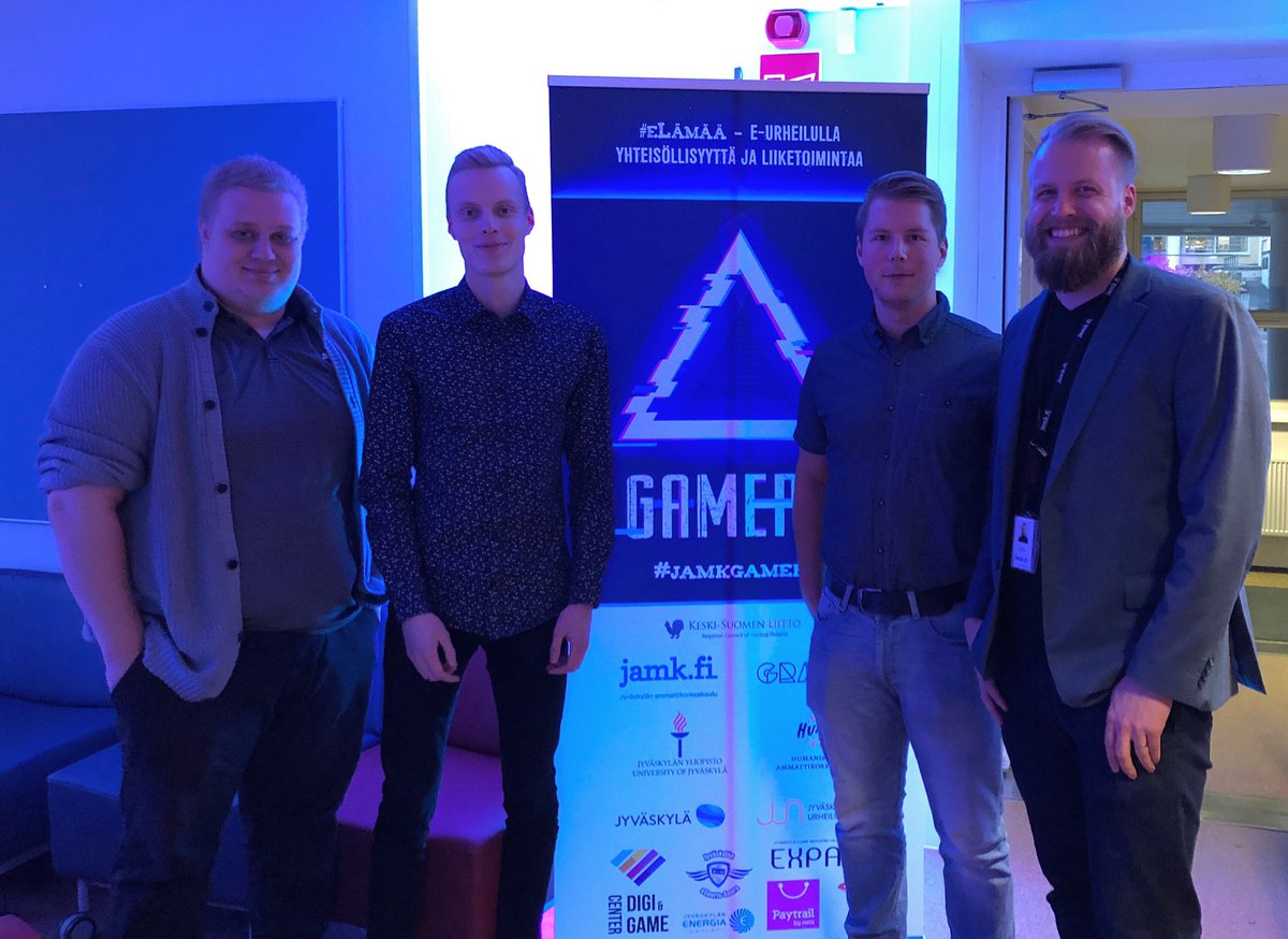 IncoachEsports's tweet photo. GamePit pelitilan kickoff @JAMK_fi uudenkarheissa tiloissa🤯 Valmennus pyörähtää käyntiin ensiviikolla, vielä ehtii mukaan 👉🏻 https://t.co/iXgzkCvVIt
•
•
#esportsfi #esports #eurheilu #kilpapelaaminen #incoach #valmennus #jamk #gamepit https://t.co/p70T0Fn6FC