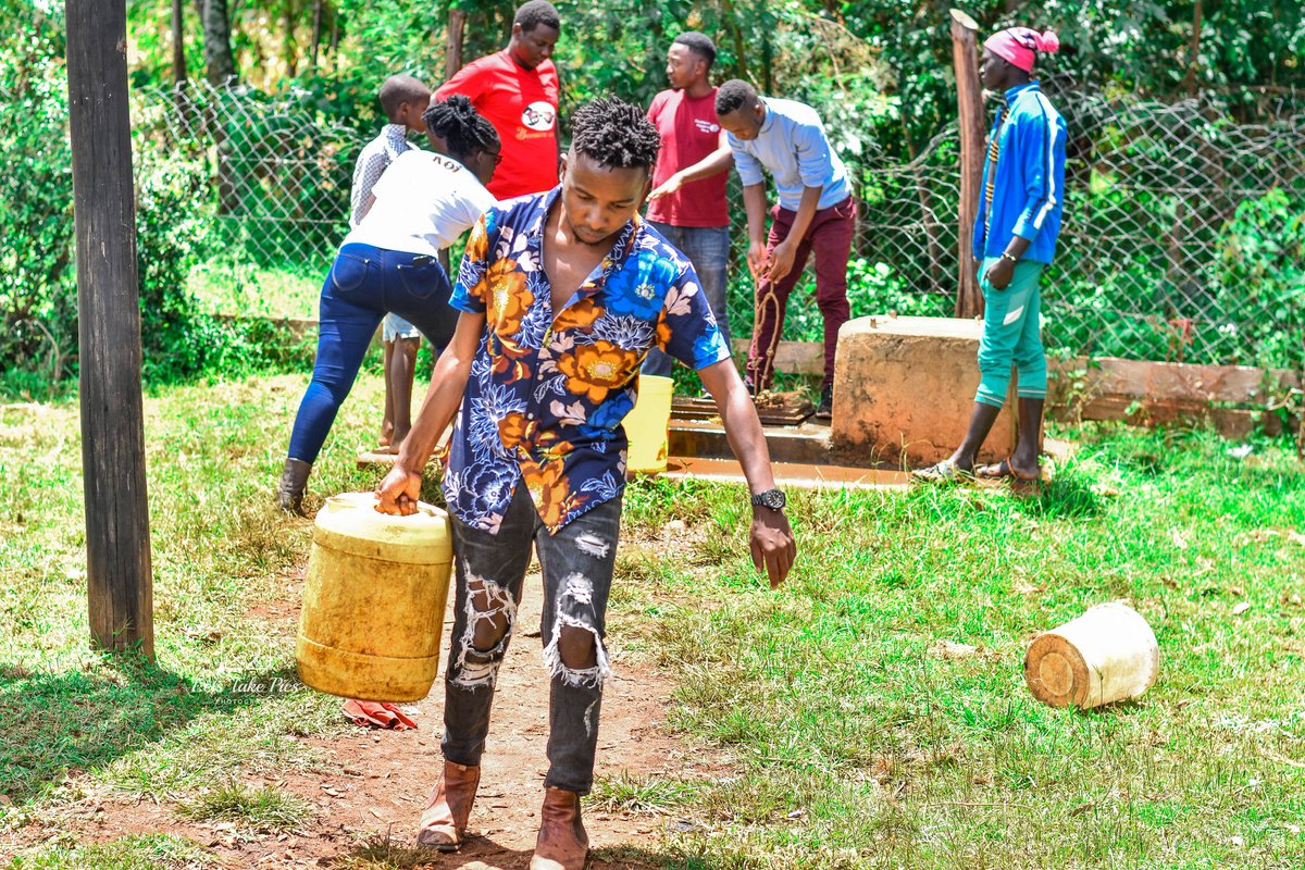RACEldoret's tweet photo. About last weekend,  a day filled with fun and laughter with the kids at Neema and Berur Childrens Home. In partnership with Eldotec Consultancy
#EndPolioNow 
#WorldPolioDay 
#RotaryConnectsTheWorld https://t.co/YAoHe5RSgq