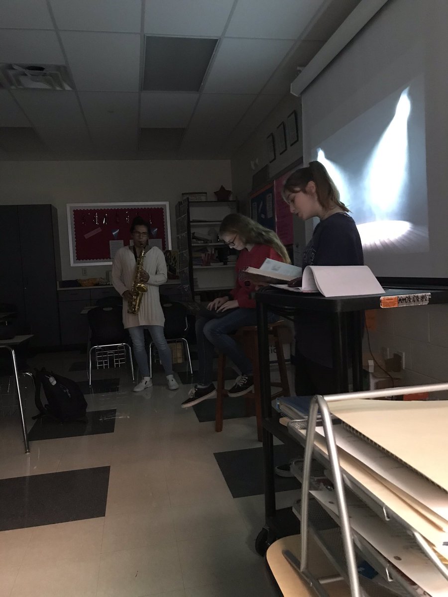 JaneSmyser's tweet photo. Langston Hughes Presentation of “The Weary Blues”. Students incorporated their musical talents into the poetry reading and analysis! https://t.co/wCd32pXedQ