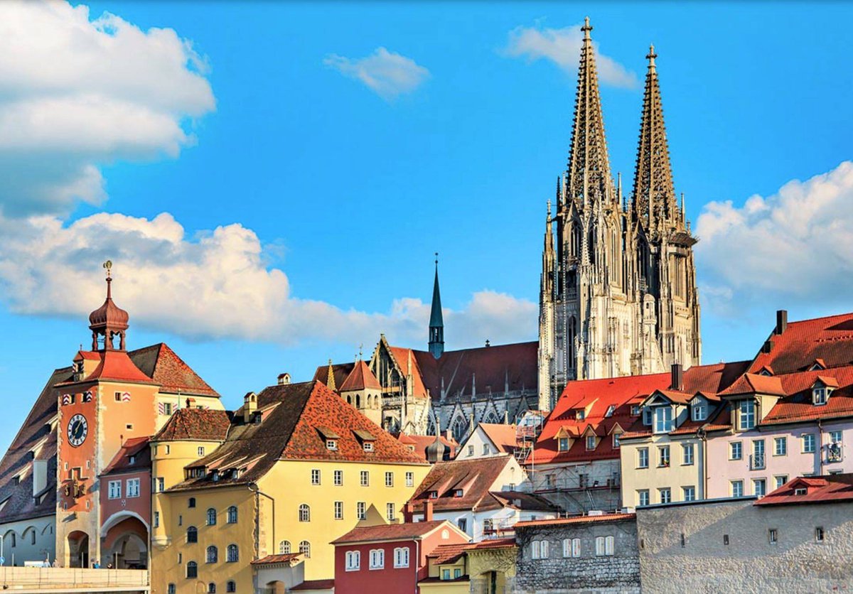 aasseminare's tweet photo. Standort-Tipp: #Regensburg
Ihr wohnt im #SORAT Insel-Hotel, welches sich in eimaliger Insellage am #Donauufer mit Blick auf den Dom und die Altstadt befindet. 
Jetzt mehr erfahren: https://t.co/xgGKCBmU1N
#Betriebsrat #Arbeitsrecht #SBV #Mitbestimmung
Foto: Val Thoermer / Fotolia https://t.co/6lhEJicq4W