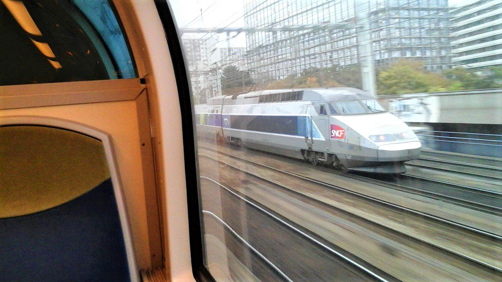 futuramobility1's tweet photo. Cutting carbon - how low can French rail go? https://t.co/ycFfMde1RY @Patrick_Jeantet @J_J_THO @BernardTorrin #BenoitAliadière @PatriziaGREGOR3 @Lo_Blaise @btincq @SNCFReseau @SNCF @SNCFReseauInnov
#lowercarbonrail #decarbonisation #France #rail #ConceptionBasCarbone https://t.co/rQk6Cdkhfs