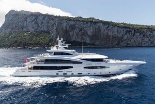 A pleasure to support Whitmarsh RIBS with their tenders for the Amels 188’ MY Volpini super-yacht. Both were powered by <a href="/volvopentauk/">Volvo Penta UK</a> D3-220hp engines, supplied by Mitchell Powersystems. 

#wearemitchellpowersystems #volvopentauk #choosevolvopenta #marineengineering