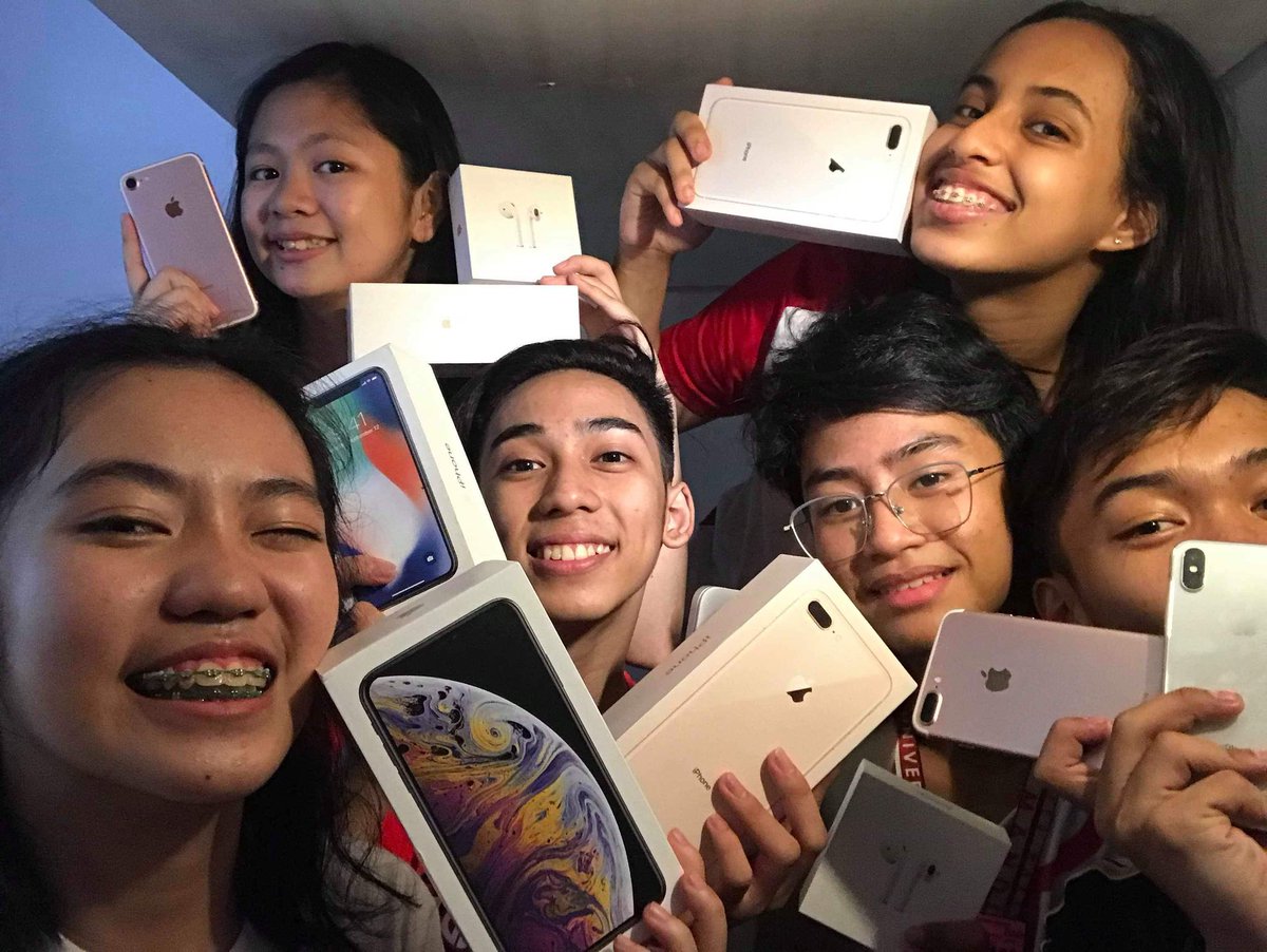 _madiepuddles's tweet photo. sorry guys eto lang kami

RETWEET FOR A NEW PHONE (daw) https://t.co/YuZffZ5IOz