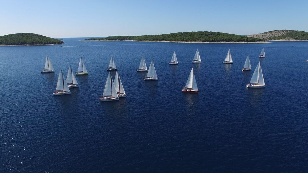JohnRDallasJr's tweet photo. #RelentlessLearning! From @LondonTechWatch, 10 Lessons for #Startups From Ocean Racing Teams. “Build a gung-ho culture of #learning and #innovation. The very best teams learn the most quickly from experience. ...they take action, reflect on outcomes...” https://t.co/Xv9ZS8SRpm https://t.co/4ACLSah0X5