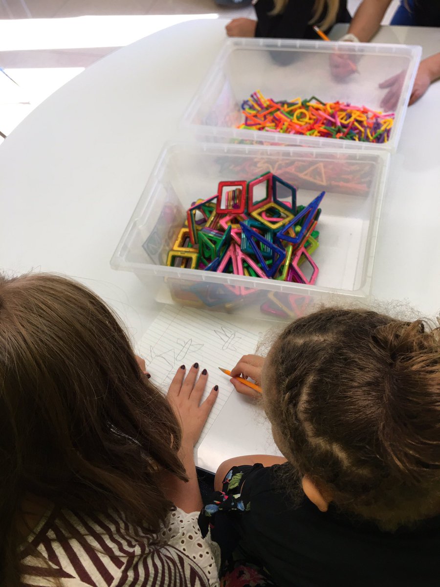 CastoMrs's tweet photo. My 2nd grade engineers went to our Innovation Lab and learned about the engineering design process. Students were challenged to plan and design a butterfly with various building materials. Thank you Mrs. Reaves! @jzwvu07 #2ndgradeSTEM #MylanPatriots https://t.co/XtquqmfCZt