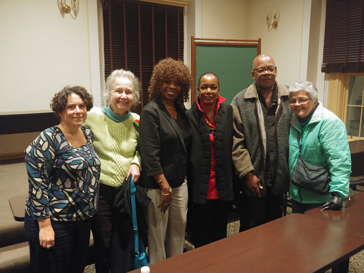 LemonSpringsGir's tweet photo. At Wheaton College last night with Ethel Fraga and speaker-Univ of SFO Law Professor Rhonda Magee (...Disrupting Racial Bias ...through Compassion-based Awareness). Members of The Road to Diversity &amp; Understanding attended. Thought provoking. https://t.co/FhefkdGXJ3