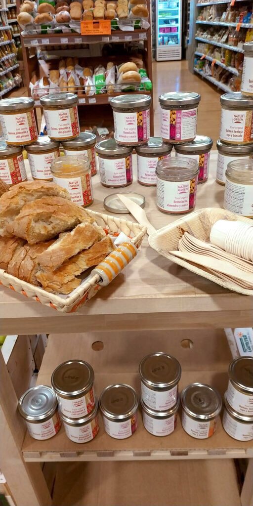 izar_bide's tweet photo. Quieres probar los patés de Naturgreen @dispronat_1? Pásate por tu Izarbide más cercano 😋                 #Donostia #Eibar #Durango #Amorebieta #Mungia #Leioa https://t.co/4Gj7LOMED8