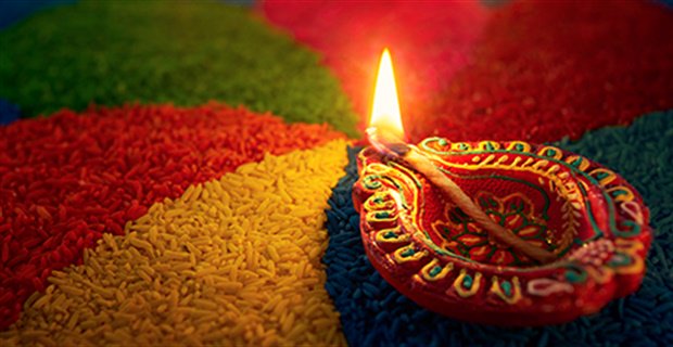 ESBMuk's tweet photo. Happy Diwali! Are you ready for the grand celebration on Sunday, 27th Oct.? Come and join Britain's biggest Diwali extravaganza on Golden Mile in Leicester!  😍😍😍
#diwalileicester #studyenglishinleicester #studyinleicester #englishlanguagecoursesinleicester #esbmleicester https://t.co/Q0tbQ1LA5z