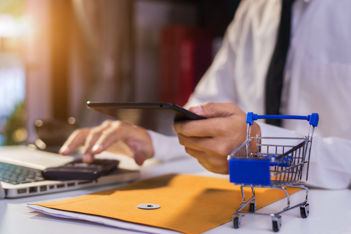 ActumProcessing's tweet image. Find out how marketplaces and businesses can pay vendors online using #ACH bank transfers. bit.ly/2N5pzhA #payments #api