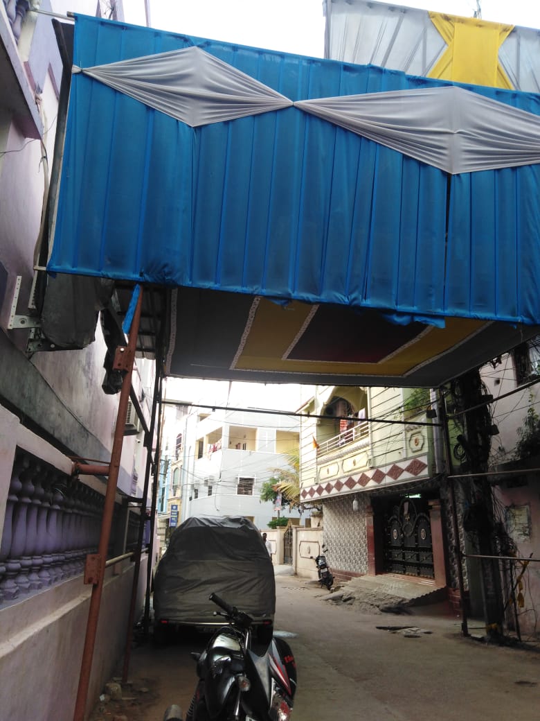 jaugustine27's tweet photo. Dear @MinisterKTR sir inspite of informing them to the organizers many a times they are not removing the Pandal and bcoz of this pandal the ventilation is blocked and has to switch on the light in room always plz do the needful sir @CommissionrGHMC ,@KTRTRS https://t.co/bpc45qhiS4