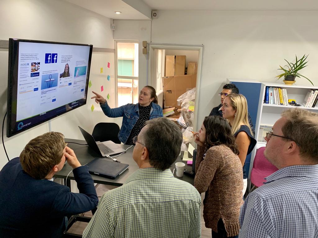 Want to be seen as a leader? Want a diverse, engaged and innovative team? Get the people-skills advice Fortune 500 companies trust! For communication and leadership tips, sign up to our monthly newsletter: eepurl.com/gqyBuz