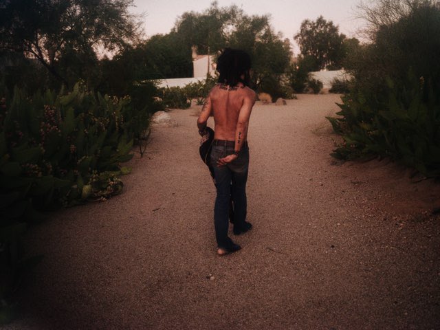 Lenny Kravitz tweet media