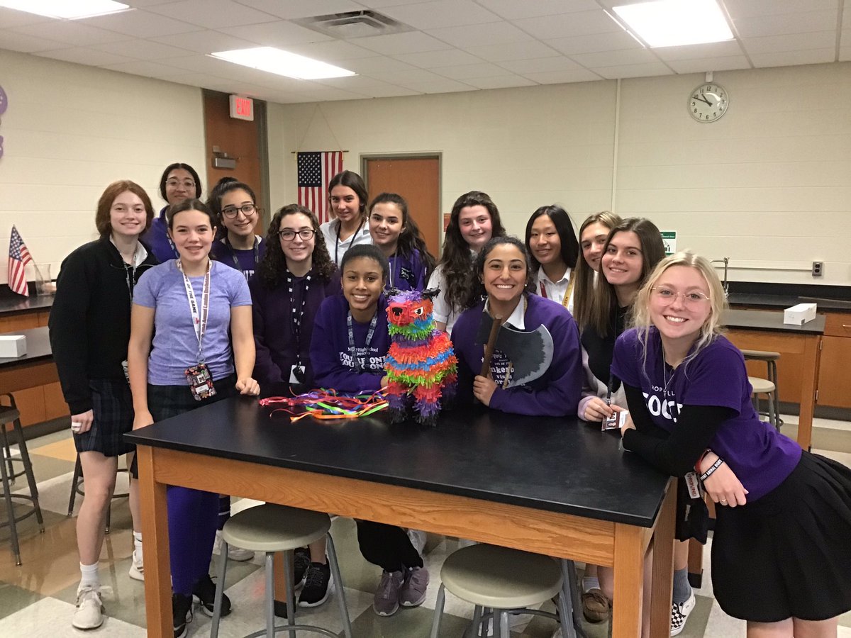 MercyHRC's tweet image. Congrats to Mr. Wamp’s advisor on winning the piñata! Thank you so much to everyone who participated and donated!!!