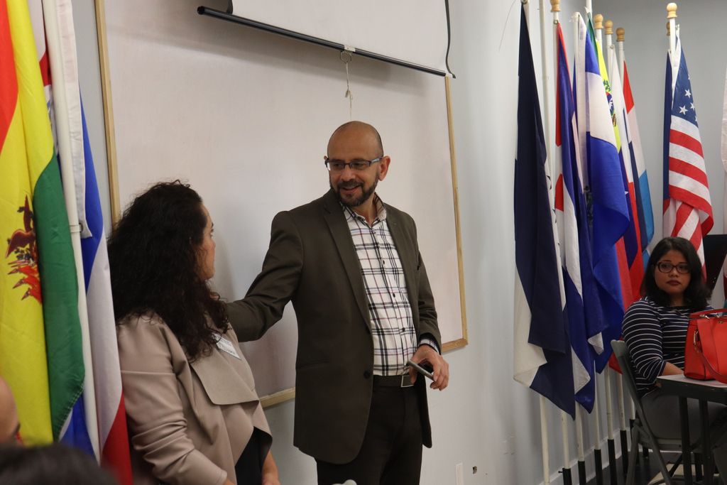 LaCoalicionCLT's tweet photo. Agradecemos a los participantes de #OnthetableCLT por tener esta conversación y por estar abiertos al cambio. Gracias a #LeadingonCLT #OpportunityCLT por crear este tipo de espacios diálogos que generan un cambio! https://t.co/nkJKArrjxq