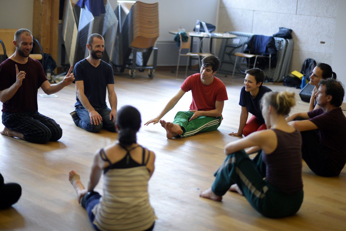 Mayenne Culture (@mayenneculture) on Twitter photo Depuis lundi, @letheatre_laval, Aurélien Richard, la compagnie Liminal et les danseurs du département répètent pour la création de #Tempo, le 7 mars prochain avec l'Ensemble instrumental de la Mayenne dirigé par Mélanie <a href="/LevyThiebaut/">Levy-Thiébaut Mélanie</a>!
Plus d'infos : letheatre.laval.fr/spectacles/tem… Depuis lundi, @letheatre_laval, Aurélien Richard, la compagnie Liminal et les danseurs du département répètent pour la création de #Tempo, le 7 mars prochain avec l'Ensemble instrumental de la Mayenne dirigé par Mélanie <a href="/LevyThiebaut/">Levy-Thiébaut Mélanie</a>!
Plus d'infos : letheatre.laval.fr/spectacles/tem…