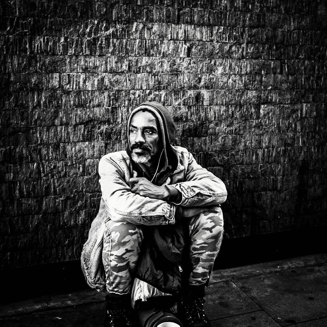 Five shots from Kings Cross and Camden London.

#camden #kingscross #london #thetube #throwbackthursday #londonunderground #streettogether #bnw_society #StreetView #bnw_captures #StreetGrammer #band #blackandwhitetheme #StreetPhotoClub #LensOnStreets #StoryOfThe #UrbanShot