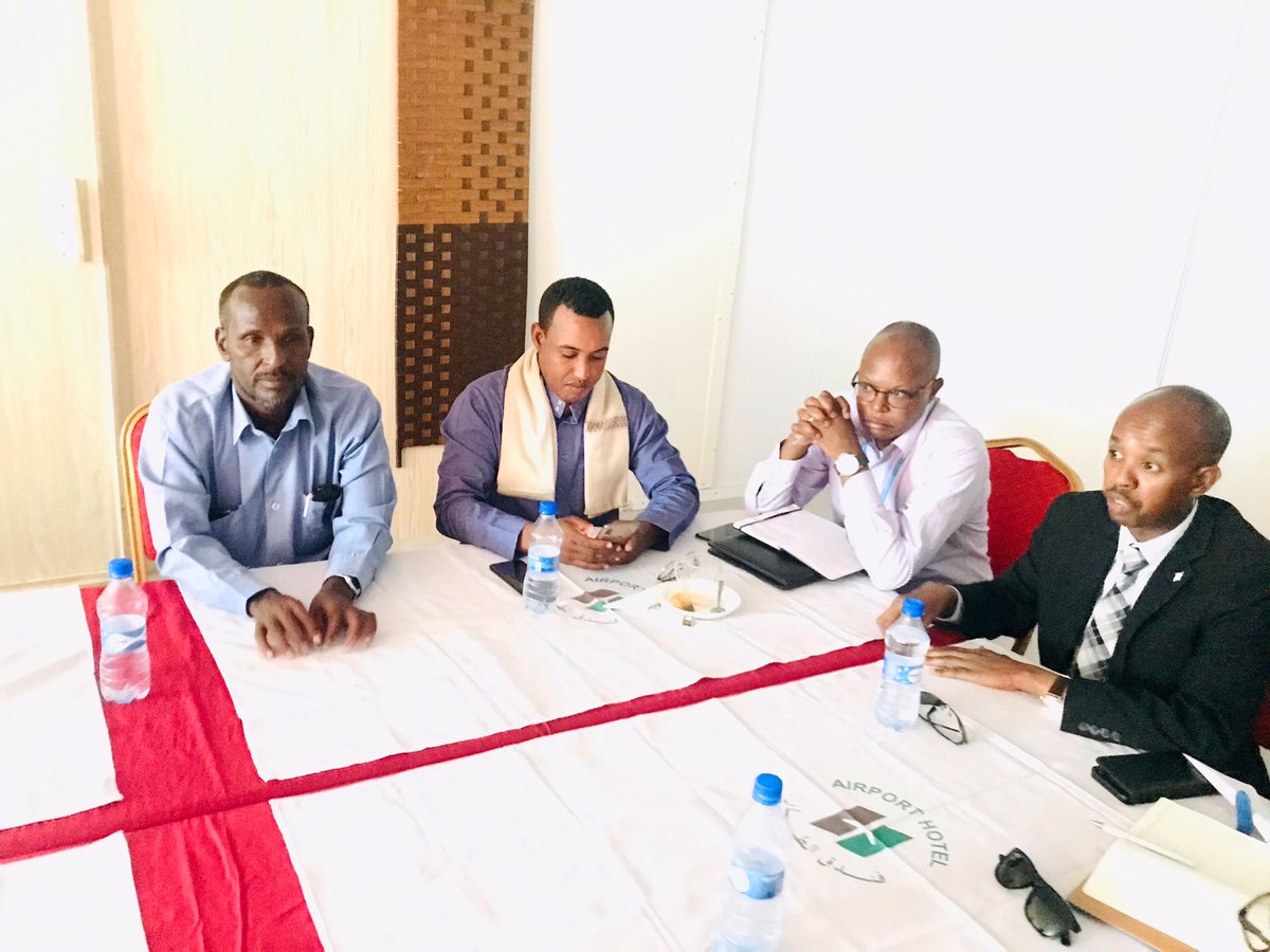 SomaliaMolsa's tweet photo. Getting ready! HE minister @HonWarfa held a meeting with officials from #SNHCP stakeholders, and Mayors of Beletweyne, Bulobarde, Bal'ad to ensure a smooth start of #Baxnaano Project which will provide cash transfers to poor and vulnerable households across #Somalia. https://t.co/JnUX3t5CzL