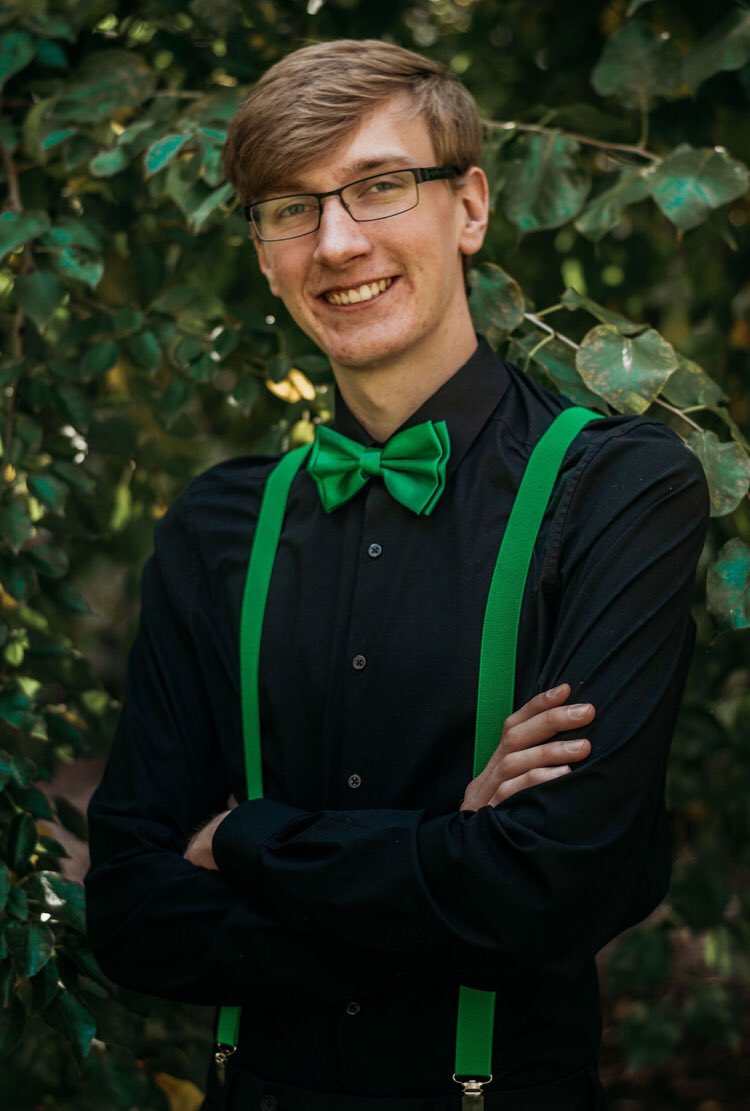 MEET THE CLEFS! Meet one of our basses, Josh! Josh has bowled since 1st grade, has a new found sushi addiction, and has discovered that he is a 100% Vsco girl! Come meet Josh and all the other Clefs at our concert November 1st at 7 in the Bone Student Center Circus room!